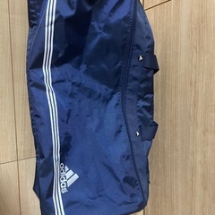 adidas ボストンバッグ ショルダーバッグ　ネイビーの画像