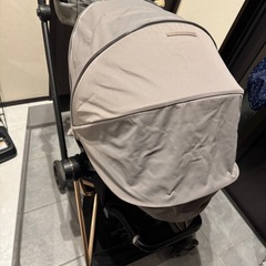 Cybex ベビーカーの画像