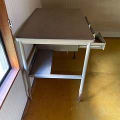 昭和のスチールデスクの画像