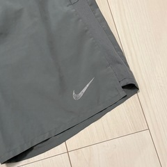 NIKE ナイキ ランニングパンツ トレーニング ワークアウト スポーツウェア グレー Mの画像