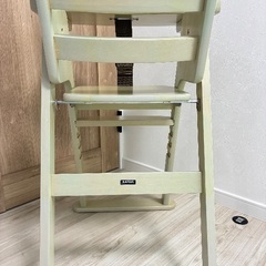 カトージ　ベビーチェア　ライトグリーンの画像