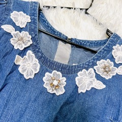 Chesty ビジュー 花柄刺繍 デニムワンピースの画像
