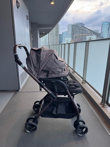 アップリカ　オプティアクッショングレイス