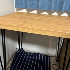 美品　テーブルの画像