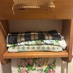 ★ハンドメイド★木製ハートモチーフ タオルラック★ハンガーの画像