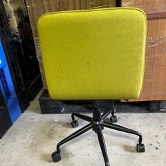 事務チェア　1点から4点までの画像
