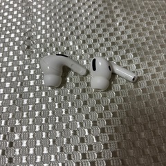 再募集　18日(土)17-21時受け渡し希望　ジャンク　Apple AirPods Pro 本体 充電ケース付きの画像