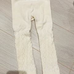 サンタ服100cmと白レギンス90cmの画像
