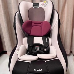 combi  チャイルドシートの画像