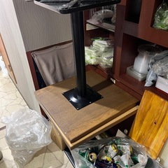 飲食店　テーブル　60cmx60cm 複数あり　の画像
