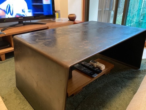 黒皮鋼板　ローテーブル