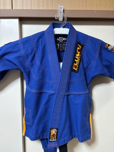 ⭐️値下げしました⭐️FLUORY キッズ柔術衣⭐️貴重Ｍ0青色⭐️