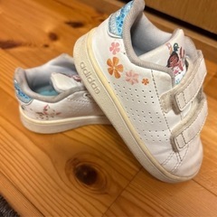 モアナadidas靴の画像