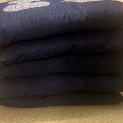 美品★座布団5枚の画像