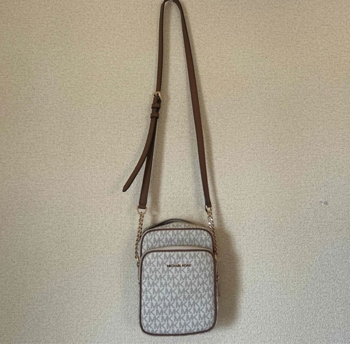 MICHAEL KORS ジェット セットノース サウス クロスボディ バッグ