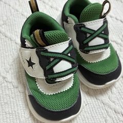 kidsスニーカーの画像