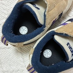 kidsスニーカーの画像