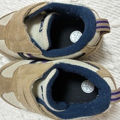 kidsスニーカーの画像