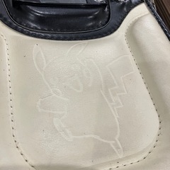 ランドセル　黒　ピカチュウの画像