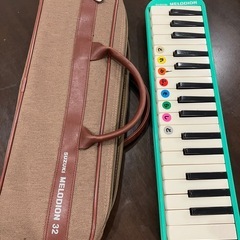 鍵盤ハーモニカ　小学校の画像