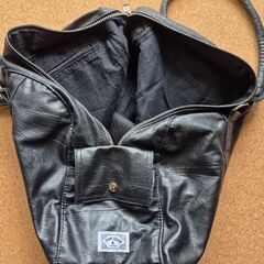 美品　学生かばん風黒バッグの画像