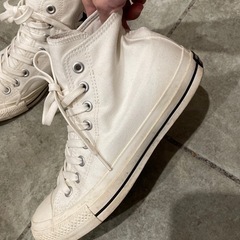 コンバース　ホワイト　スニーカーの画像