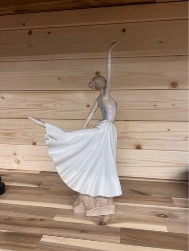 「RoyalLeo」　陶器人形　バレリーナ