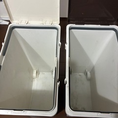 🪣【無料】ふた付きゴミ箱2個セット（キッチン分別用・キャスター付き）の画像