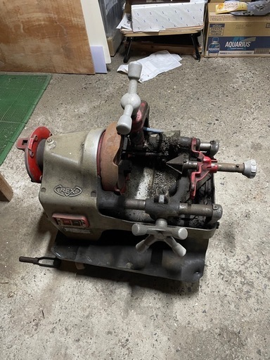 レッキスパイプマシンねじ切り