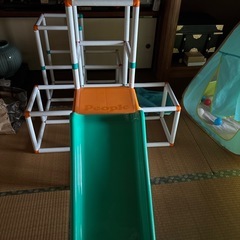 ジャングルジムの画像