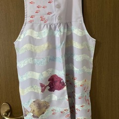 保育士エプロンの画像