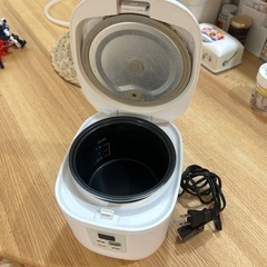 1.5合炊き炊飯器の画像