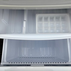 配送🉑【2015年製】シャープ ノンフロン冷凍冷蔵庫 SJ-14E2-KBの画像