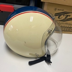 ヘルメットの画像