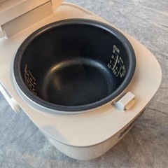 Toshiba 炊飯器　3合炊きの画像