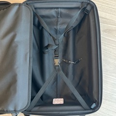 機内持ち込みスーツケースの画像