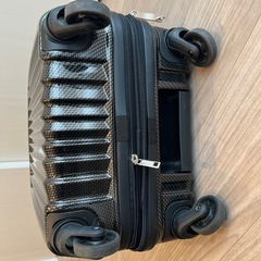 機内持ち込みスーツケースの画像