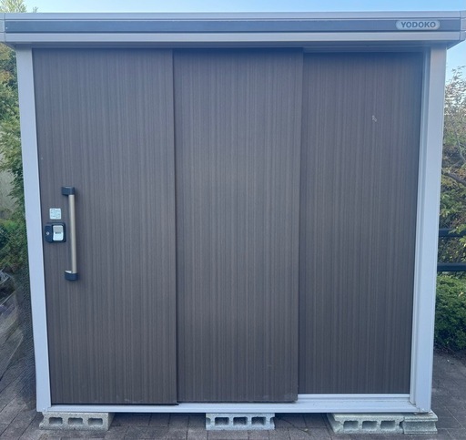 譲渡決定しました。 ヨドコー物置 縦190 ×横220 × 奥行き150