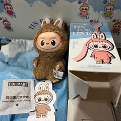 labubu PIN FOR LOVE の画像