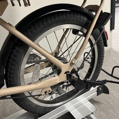 ペットカゴ付き電動自転車の画像