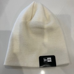 NEWERA  Whiteビーニー
の画像