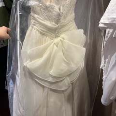 ウェディングドレスの画像