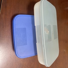 タッパー3個の画像
