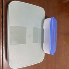 タッパー3個の画像