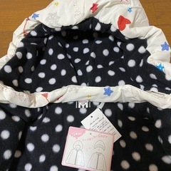 新品未使用品　冬用子供服　サイズ110と130の画像