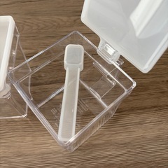 ダイソー　調味料入れの画像