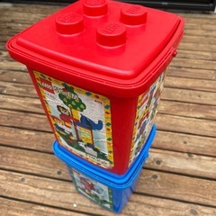 レゴ  赤バケツ＆青バケツ 　2個の画像