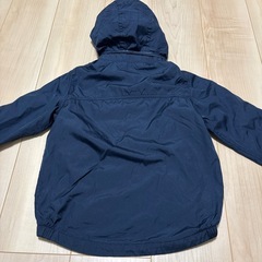 GAPキッズウインドブレーカーの画像