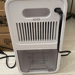 コンパクト除湿機の画像