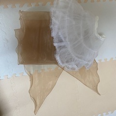 パーティドレス　ベージュの画像
